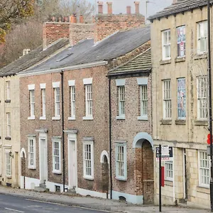 https://the-cottage-knaresborough.yorkshirehotels.net